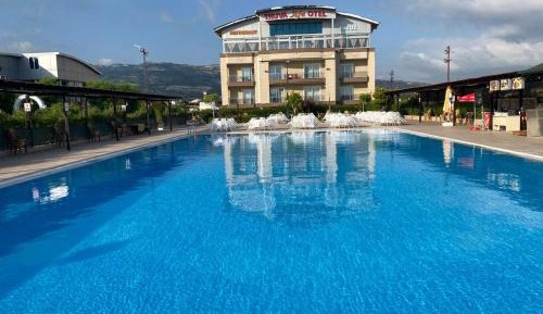 Deluxe Double Room with Balcony and Sea View