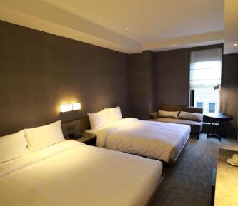 Deluxe Family Room with City View