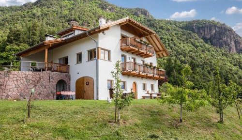 Three-Bedroom Superior Apartment