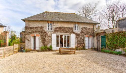 Four-Bedroom Holiday Home