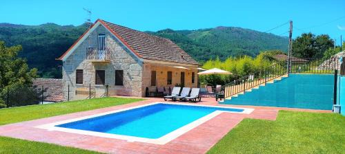 Three-Bedroom Townhouse