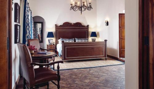 Suite with City View (Cobre)