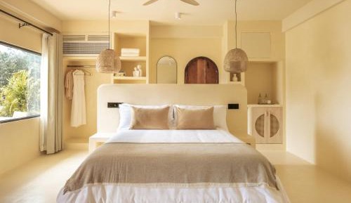 Deluxe Suite with Sea View