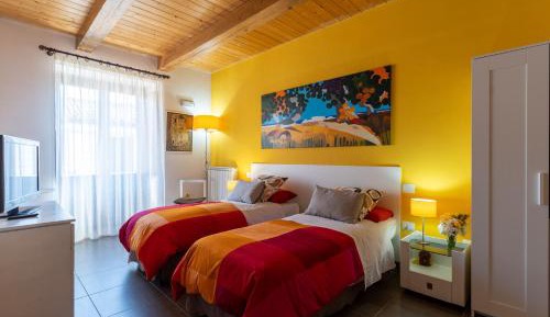 Twin Room with Private Bathroom