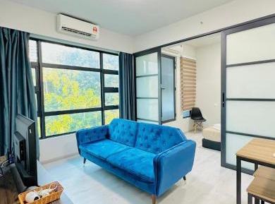 Apartment with Garden View