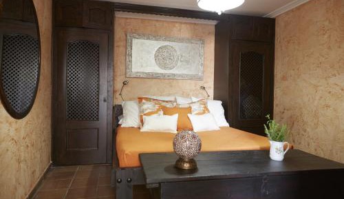 Seven-Bedroom House
