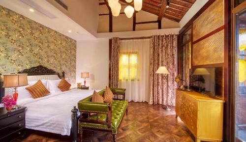 Deluxe King Room