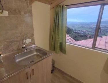 Apartment with Mountain View