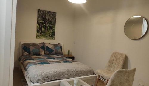 Quadruple Room with Private Bathroom