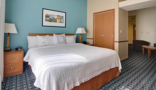 1 Bedroom Suite, 1 King, Sofa bed