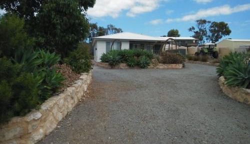 Three-Bedroom Holiday Home 