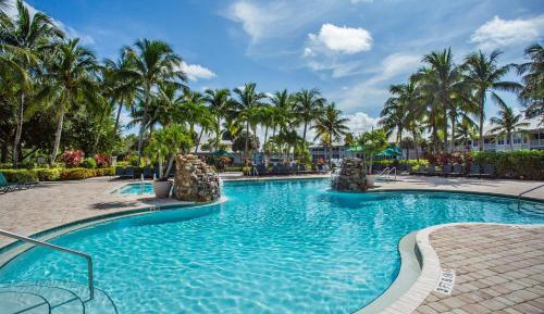 Apartment with Lake View