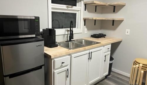 Apartment with Lake View