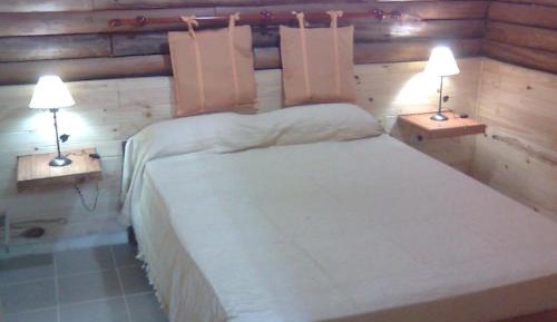 One-Bedroom Bungalow