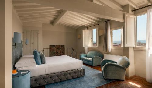 Suite with City View