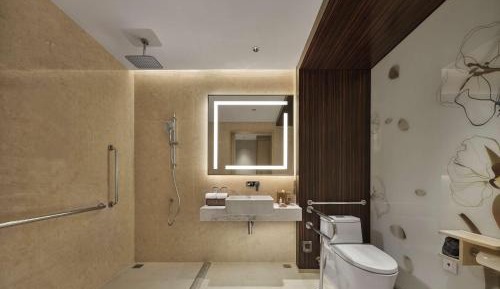 King Room - Mobility Accessible 