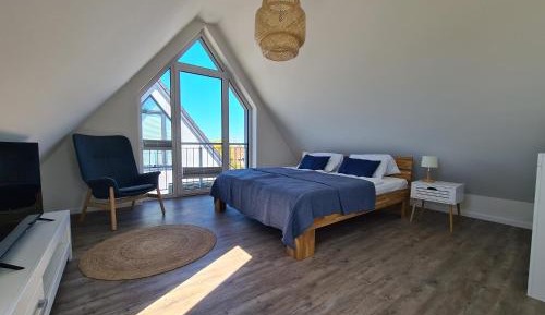 Apartment with Balcony