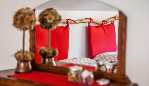 Apartment with Garden View