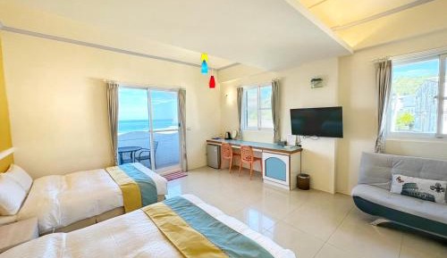 Quadruple Room with Terrace