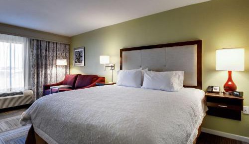 King Room with Sofa Bed - Non-Smoking