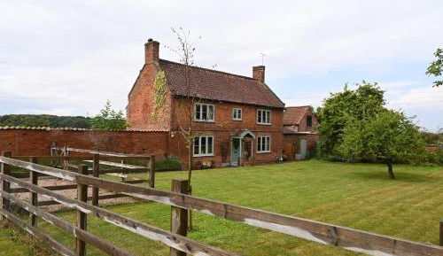 Cottage with Garden View