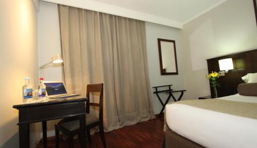 King Room with King Bed