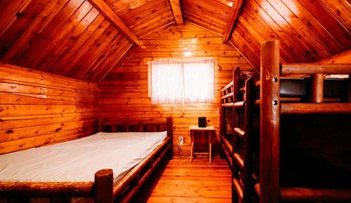 Rustic Cabin - 1 Room