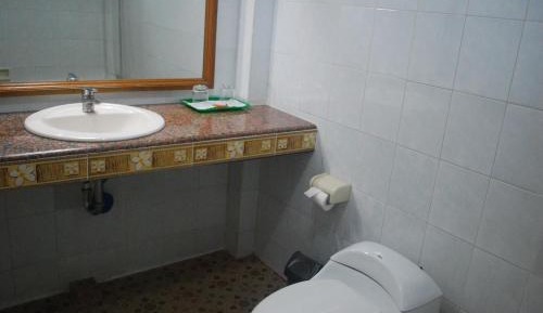 Deluxe Double or Twin Room for 1 Person