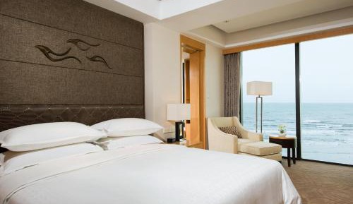 Full Seaview King Room