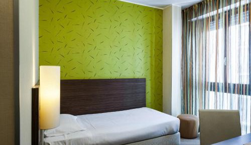 Premium Single Room