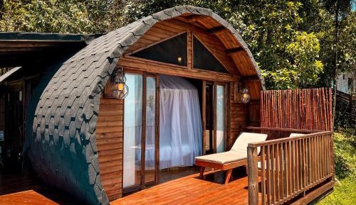 Superior Deluxe Double or Twin Room 