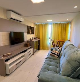 Apartment with Lake View