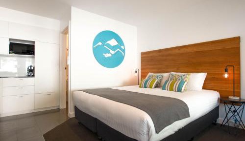 Deluxe King Suite