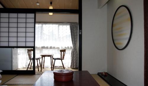 Japanese-Style Room - Smoking