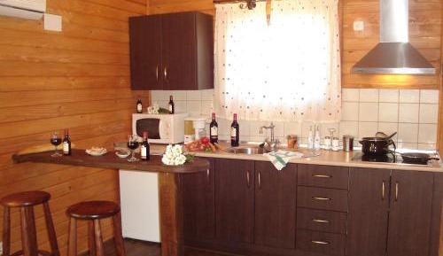 Three-Bedroom Villa (6 Adults)