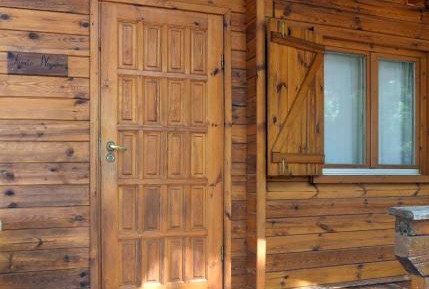 Wood Cabin (12 people)