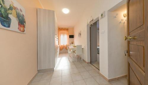 Superior One-Bedroom Apartment