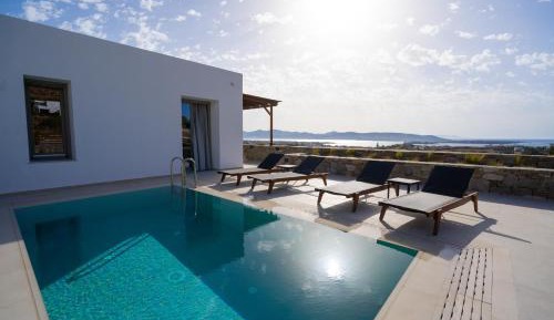 Premium Sea View Suite with private pool