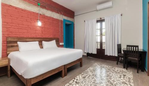 Junior Suite with Balcony