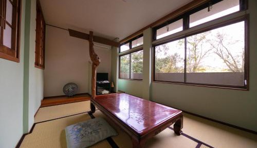 Japanese-Style Room