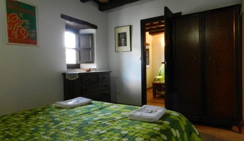 One-Bedroom Apartment (8)