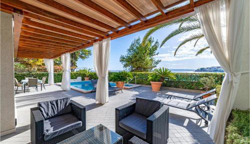 Four-Bedroom Vacation Home