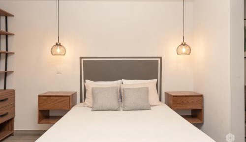 Large Double or Twin Room