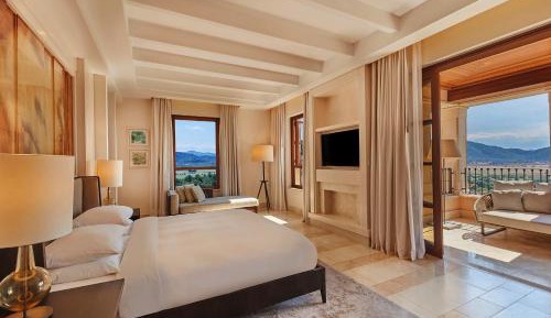 Grand Suite with View