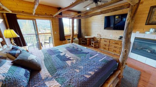 King Room with Fireplace