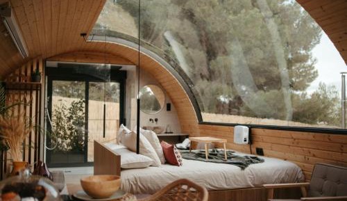 Villa with Garden View