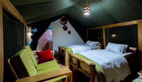 Deluxe Double or Twin Room with Lake View