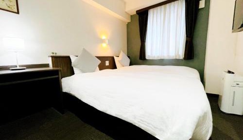 Twin Room - Female Only - Non-Smoking