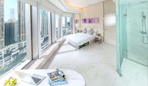iBusiness Executive Queen Room