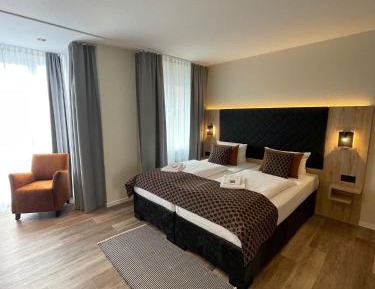 Standard Double Room ****